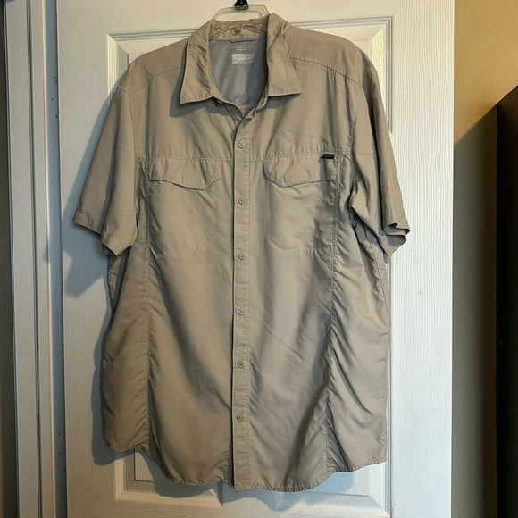 Columbia Omni-Shield men’s tan nylon button down shirt size XL - Picture 1 of 8